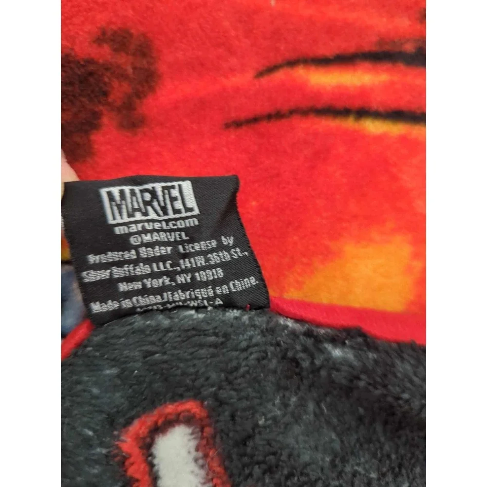 Marvel Deadpool Fleece Throw Blanket‎ 45